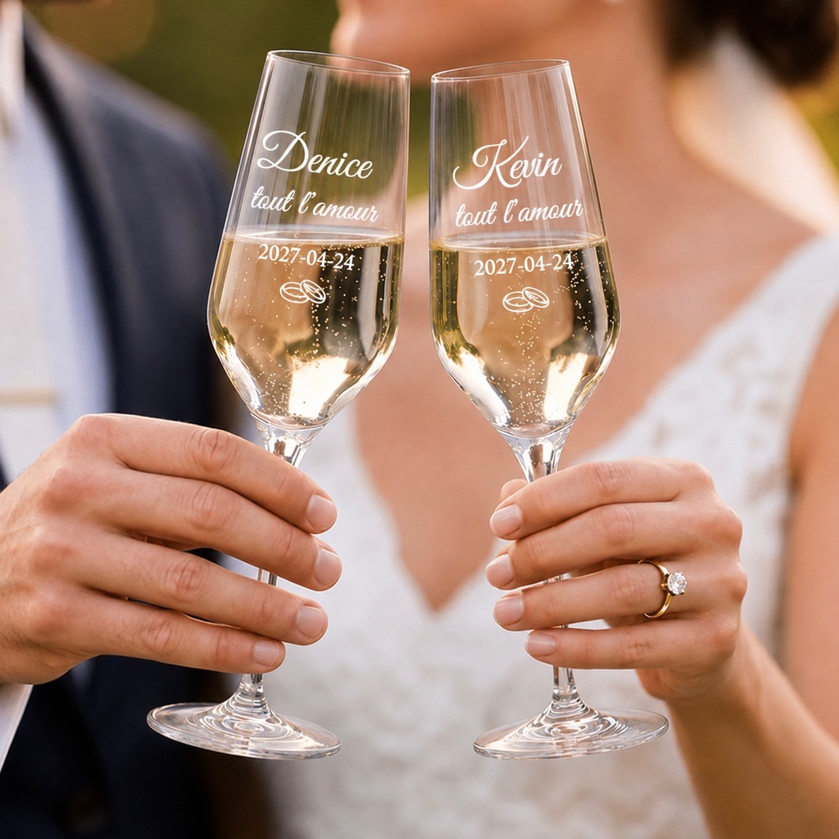 Champagneglas med Kevin och Denices namn
